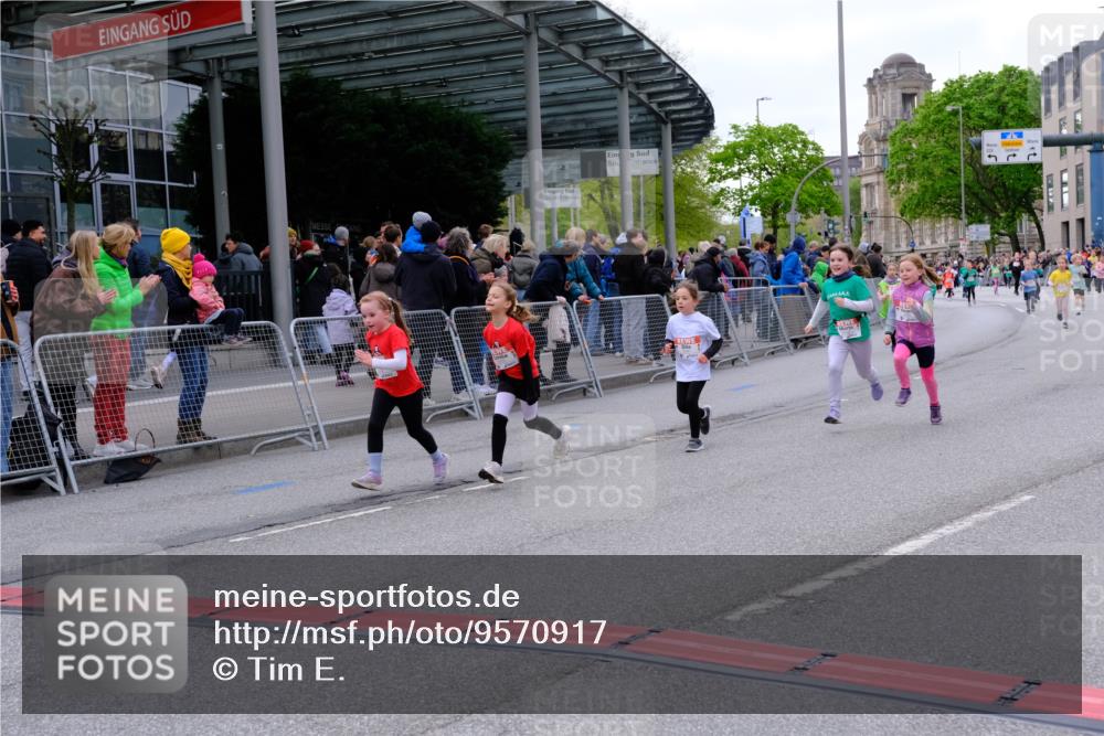 25.04.2026 - Das Zehntel Tim E. http://msf.ph/oto/9570917 25.04.2026 09:04:15 Ziel 1226, 1392, 1480, 1497, 1809, 2194, 2346, 2358, 2386, 2432, 2534, 2551, 2597, 2666, 3680, 3733, 3809, 3810, 3885 meine-sportfotos.de