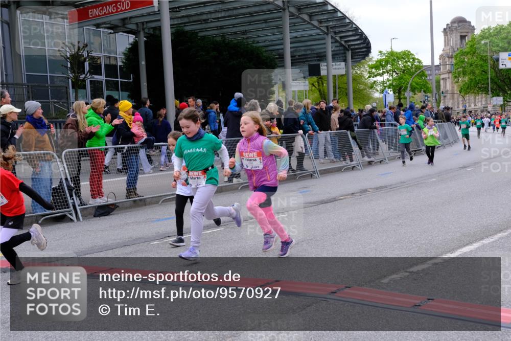 25.04.2026 - Das Zehntel Tim E. http://msf.ph/oto/9570927 25.04.2026 09:04:17 Ziel 1226, 1392, 1480, 1809, 2194, 2386, 2432, 2534, 2551, 2597, 2666, 3299, 3680, 3733, 3809, 3810 meine-sportfotos.de