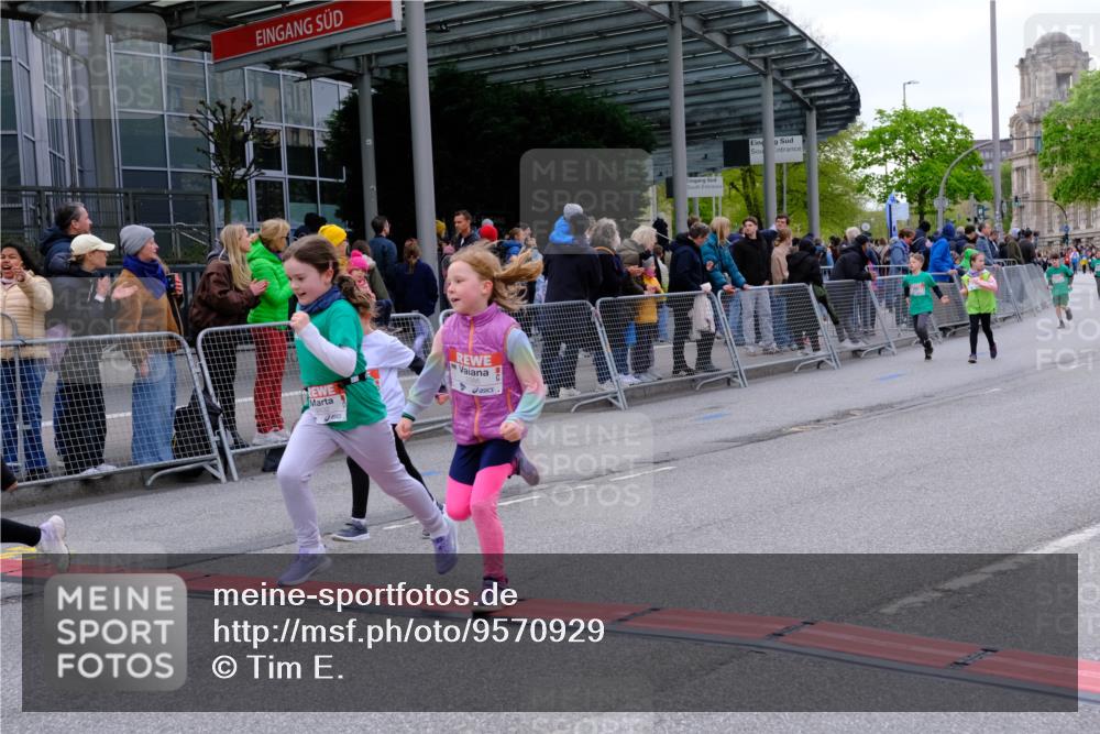 25.04.2026 - Das Zehntel Tim E. http://msf.ph/oto/9570929 25.04.2026 09:04:17 Ziel 1226, 1392, 1480, 1809, 2194, 2386, 2432, 2534, 2551, 2597, 2666, 3299, 3680, 3733, 3809, 3810 meine-sportfotos.de