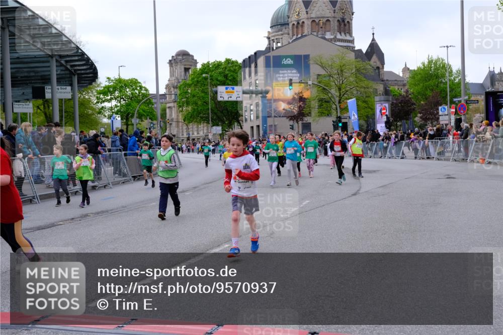 25.04.2026 - Das Zehntel Tim E. http://msf.ph/oto/9570937 25.04.2026 09:04:19 Ziel 1226, 1353, 1480, 1809, 1960, 1980, 1982, 2386, 2432, 2534, 2551, 2597, 2666, 2700, 3150, 3299, 3680, 3733 meine-sportfotos.de