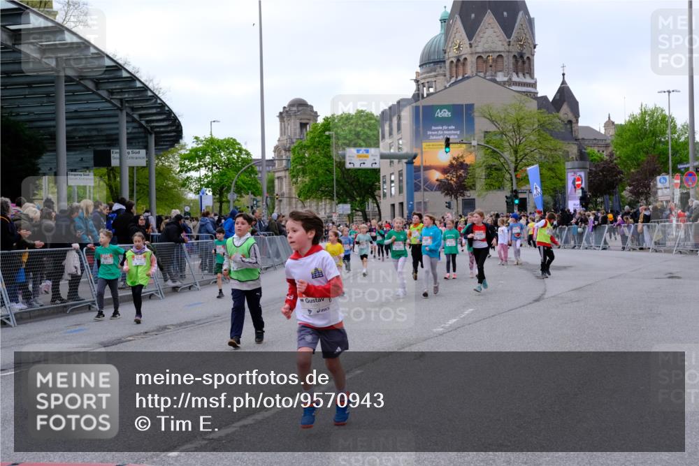 25.04.2026 - Das Zehntel Tim E. http://msf.ph/oto/9570943 25.04.2026 09:04:20 Ziel 1226, 1353, 1480, 1809, 1960, 1980, 1982, 2386, 2400, 2414, 2432, 2534, 2551, 2597, 2666, 2700, 3150, 3299, 3680, 3733 meine-sportfotos.de