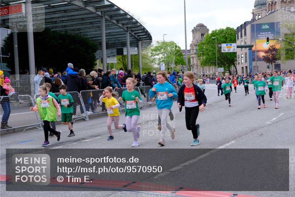 25.04.2026 - Das Zehntel Tim E. http://msf.ph/oto/9570950 25.04.2026 09:04:23 Ziel 1353, 1479, 1480, 1496, 1960, 1980, 1982, 2362, 2370, 2381, 2386, 2400, 2414, 2427, 2430, 2431, 2432, 2534, 2551, 2597, 2666, 2700, 3150, 3299, 3680 meine-sportfotos.de