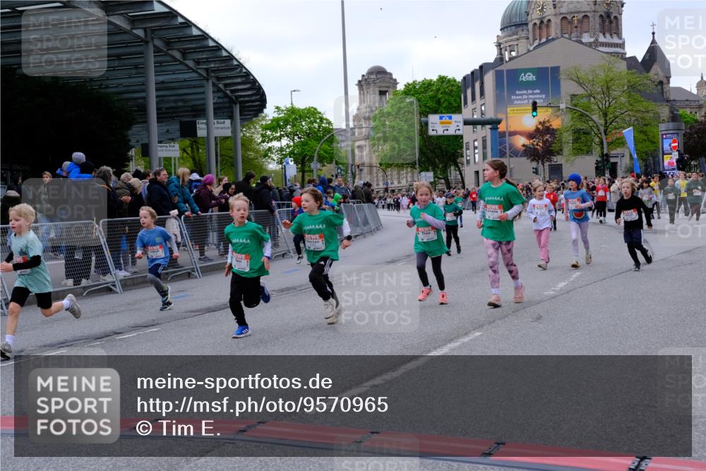 25.04.2026 - Das Zehntel Tim E. http://msf.ph/oto/9570965 25.04.2026 09:04:27 Ziel 1353, 1479, 1480, 1496, 1500, 1502, 1934, 1960, 1980, 1982, 2362, 2370, 2381, 2400, 2414, 2427, 2430, 2431, 2700, 3150, 3279, 3299, 3671, 3906 meine-sportfotos.de