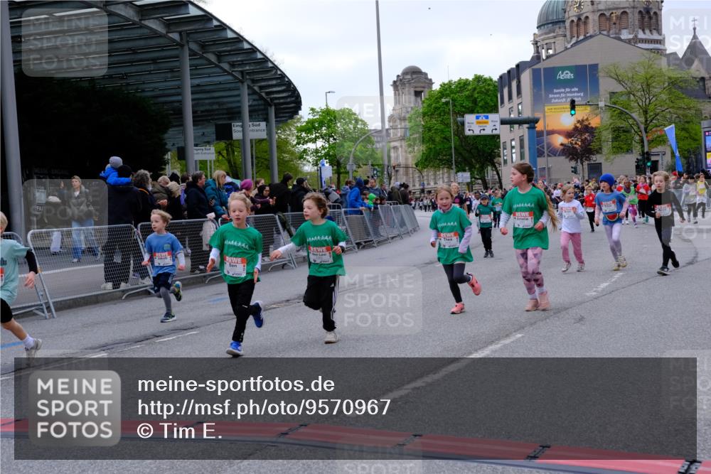 25.04.2026 - Das Zehntel Tim E. http://msf.ph/oto/9570967 25.04.2026 09:04:27 Ziel 1353, 1479, 1480, 1496, 1500, 1502, 1934, 1960, 1980, 1982, 2362, 2370, 2381, 2400, 2414, 2427, 2430, 2431, 2700, 3150, 3279, 3299, 3671, 3906 meine-sportfotos.de
