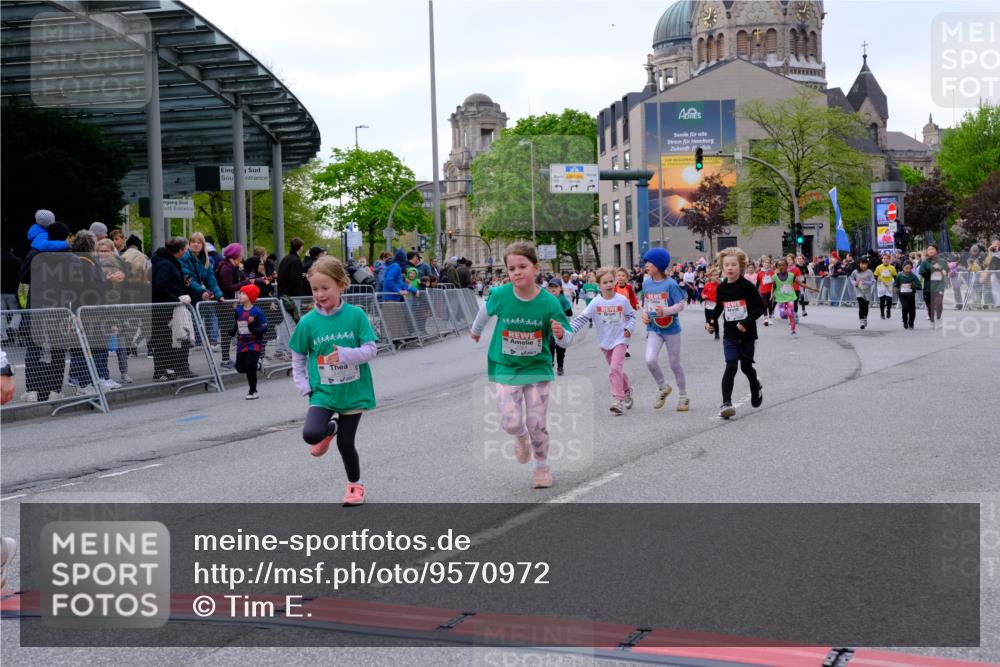 25.04.2026 - Das Zehntel Tim E. http://msf.ph/oto/9570972 25.04.2026 09:04:28 Ziel 1353, 1479, 1496, 1500, 1502, 1934, 1960, 1980, 1982, 2362, 2370, 2381, 2400, 2414, 2427, 2430, 2431, 2700, 3150, 3279, 3299, 3671, 3892, 3906 meine-sportfotos.de