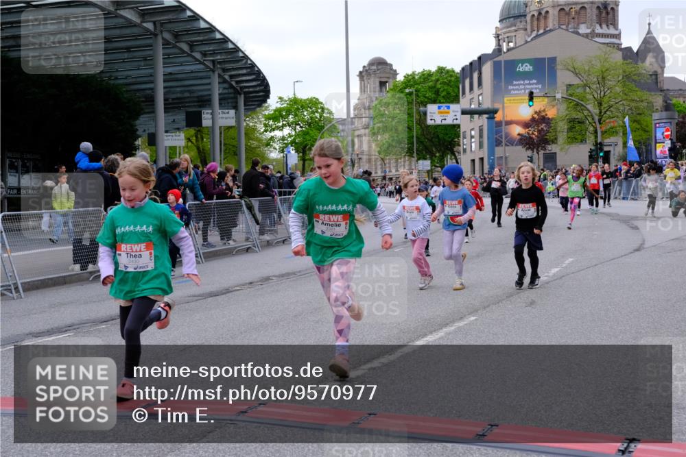 25.04.2026 - Das Zehntel Tim E. http://msf.ph/oto/9570977 25.04.2026 09:04:28 Ziel 1353, 1479, 1496, 1500, 1502, 1934, 1960, 1980, 1982, 2362, 2370, 2381, 2400, 2414, 2427, 2430, 2431, 2700, 3150, 3279, 3299, 3671, 3892, 3906 meine-sportfotos.de
