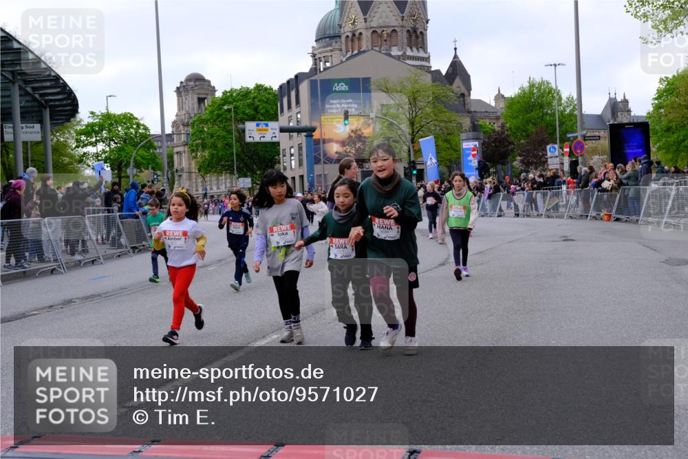 25.04.2026 - Das Zehntel Tim E. http://msf.ph/oto/9571027 25.04.2026 09:04:42 Ziel 1076, 1082, 1241, 1443, 1472, 1647, 1732, 1932, 2371, 2377, 2536, 2586, 2593, 2612, 2804, 2807, 3012, 3449, 3450, 3947, 3979, 4036 meine-sportfotos.de