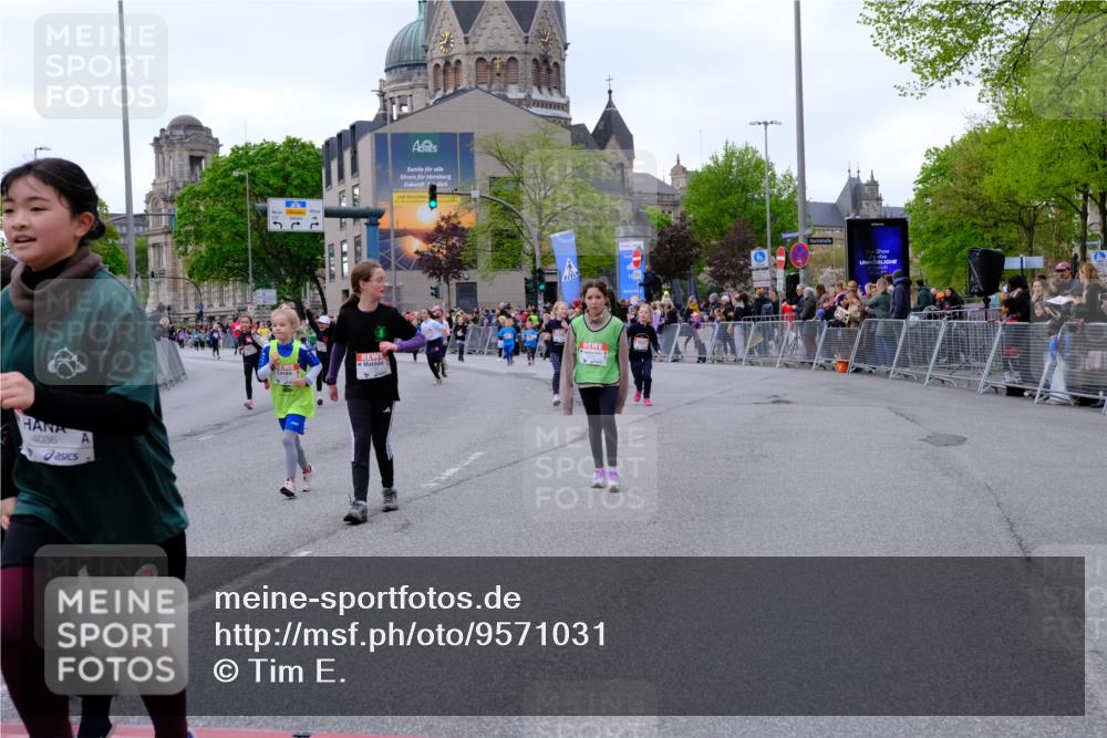 25.04.2026 - Das Zehntel Tim E. http://msf.ph/oto/9571031 25.04.2026 09:04:44 Ziel 1076, 1082, 1241, 1443, 1647, 1732, 2183, 2371, 2377, 2536, 2586, 2593, 2612, 2804, 2807, 3058, 3063, 3320, 3449, 3450, 3947, 3979, 4036 meine-sportfotos.de
