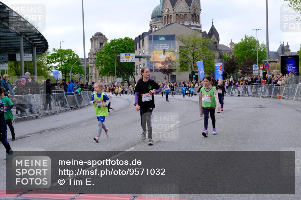 25.04.2026 - Das Zehntel Tim E. http://msf.ph/oto/9571032 25.04.2026 09:04:44 Ziel 1076, 1082, 1241, 1443, 1647, 1732, 2183, 2371, 2377, 2536, 2586, 2593, 2612, 2804, 2807, 3058, 3063, 3320, 3449, 3450, 3947, 3979, 4036 meine-sportfotos.de