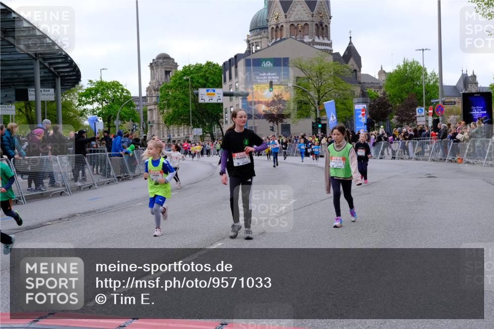 25.04.2026 - Das Zehntel Tim E. http://msf.ph/oto/9571033 25.04.2026 09:04:44 Ziel 1076, 1082, 1241, 1443, 1647, 1732, 2183, 2371, 2377, 2536, 2586, 2593, 2612, 2804, 2807, 3058, 3063, 3320, 3449, 3450, 3947, 3979, 4036 meine-sportfotos.de