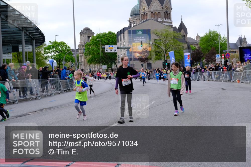25.04.2026 - Das Zehntel Tim E. http://msf.ph/oto/9571034 25.04.2026 09:04:44 Ziel 1076, 1082, 1241, 1443, 1647, 1732, 2183, 2371, 2377, 2536, 2586, 2593, 2612, 2804, 2807, 3058, 3063, 3320, 3449, 3450, 3947, 3979, 4036 meine-sportfotos.de