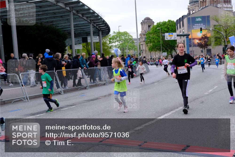 25.04.2026 - Das Zehntel Tim E. http://msf.ph/oto/9571036 25.04.2026 09:04:45 Ziel 1082, 1089, 1092, 1241, 1443, 1647, 1732, 2183, 2371, 2377, 2536, 2586, 2593, 2612, 2804, 2807, 3058, 3063, 3320, 3449, 3450, 3947, 3979, 4036 meine-sportfotos.de