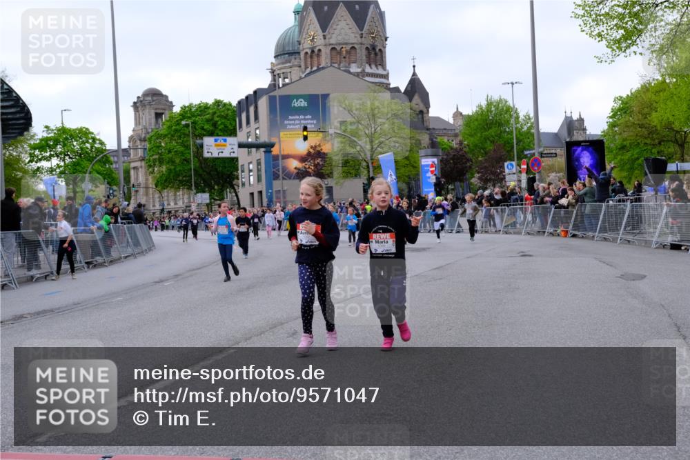25.04.2026 - Das Zehntel Tim E. http://msf.ph/oto/9571047 25.04.2026 09:04:49 Ziel 1082, 1089, 1092, 1241, 1732, 2183, 2371, 2612, 2950, 3058, 3063, 3320, 3449, 3450, 3601, 3947, 3979, 4036 meine-sportfotos.de