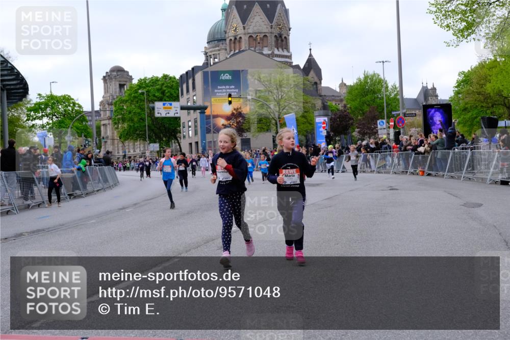25.04.2026 - Das Zehntel Tim E. http://msf.ph/oto/9571048 25.04.2026 09:04:49 Ziel 1082, 1089, 1092, 1241, 1732, 2183, 2371, 2612, 2950, 3058, 3063, 3320, 3449, 3450, 3601, 3947, 3979, 4036 meine-sportfotos.de