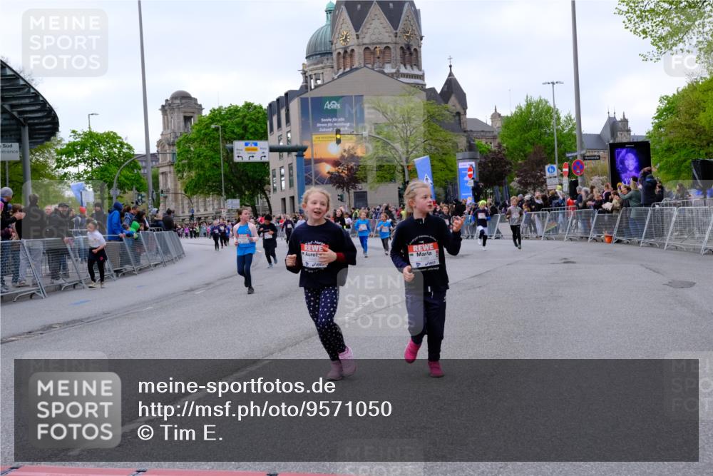 25.04.2026 - Das Zehntel Tim E. http://msf.ph/oto/9571050 25.04.2026 09:04:49 Ziel 1082, 1089, 1092, 1241, 1732, 2183, 2371, 2612, 2950, 3058, 3063, 3320, 3449, 3450, 3601, 3947, 3979, 4036 meine-sportfotos.de