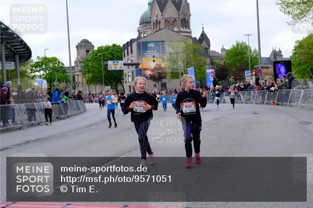 25.04.2026 - Das Zehntel Tim E. http://msf.ph/oto/9571051 25.04.2026 09:04:49 Ziel 1082, 1089, 1092, 1241, 1732, 2183, 2371, 2612, 2950, 3058, 3063, 3320, 3449, 3450, 3601, 3947, 3979, 4036 meine-sportfotos.de