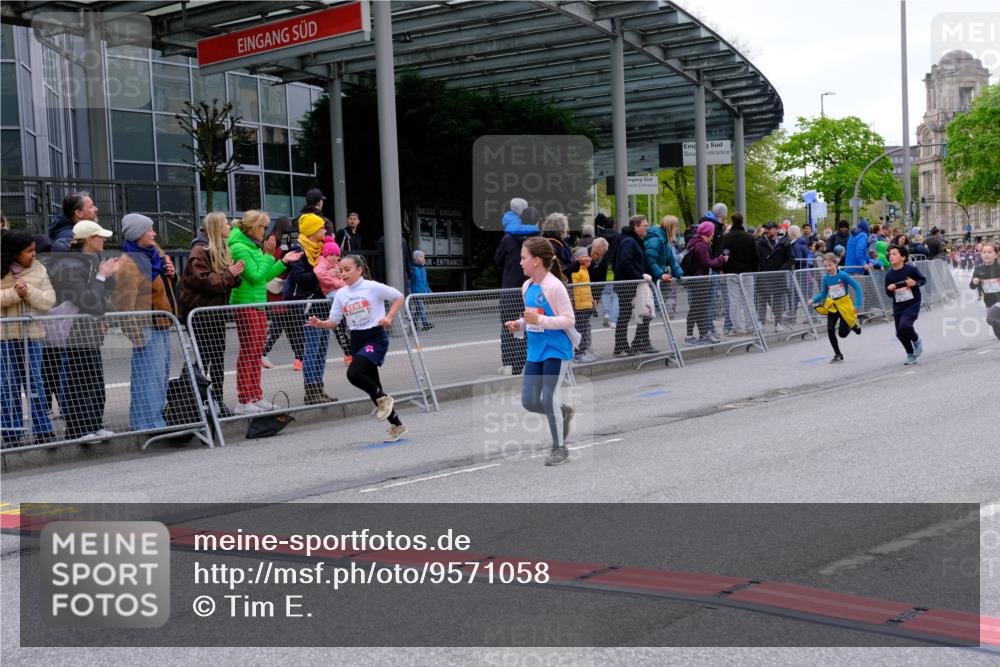 25.04.2026 - Das Zehntel Tim E. http://msf.ph/oto/9571058 25.04.2026 09:04:53 Ziel 1082, 1089, 1092, 1591, 1594, 1732, 2183, 2254, 2371, 2950, 3058, 3063, 3320, 3601, 3724, 3726, 3767, 3776, 3777 meine-sportfotos.de