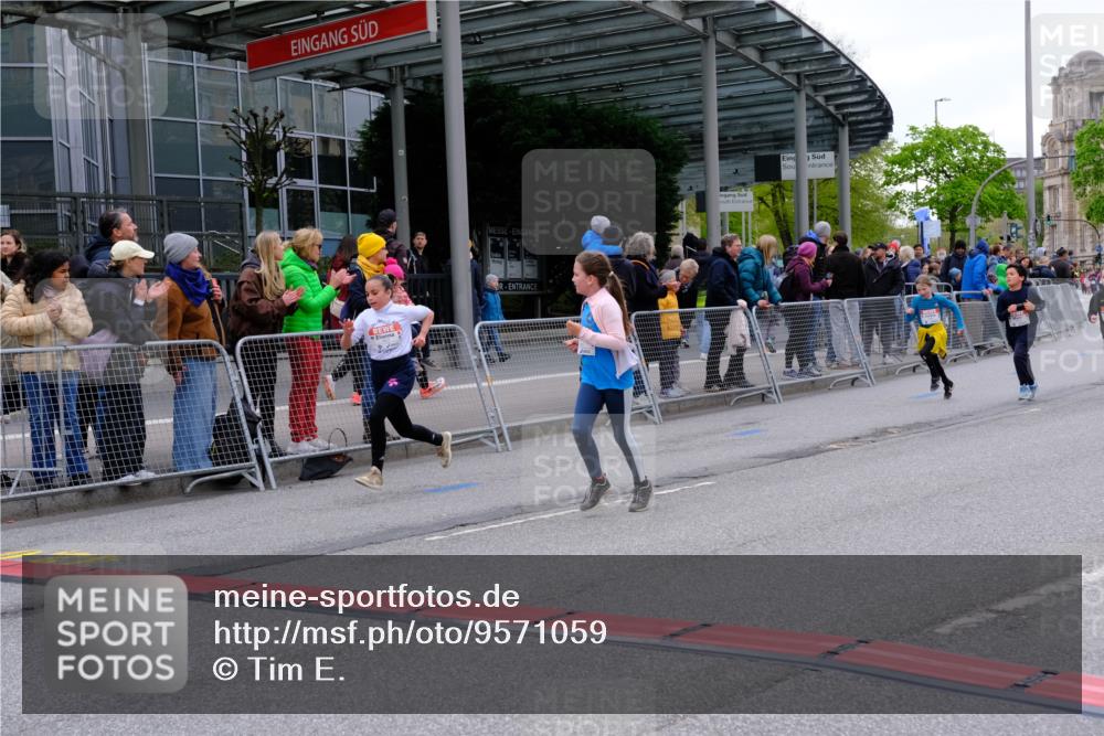 25.04.2026 - Das Zehntel Tim E. http://msf.ph/oto/9571059 25.04.2026 09:04:53 Ziel 1082, 1089, 1092, 1591, 1594, 1732, 2183, 2254, 2371, 2950, 3058, 3063, 3320, 3601, 3724, 3726, 3767, 3776, 3777 meine-sportfotos.de