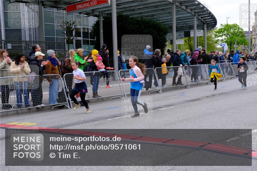 25.04.2026 - Das Zehntel Tim E. http://msf.ph/oto/9571061 25.04.2026 09:04:53 Ziel 1082, 1089, 1092, 1591, 1594, 1732, 2183, 2254, 2371, 2950, 3058, 3063, 3320, 3601, 3724, 3726, 3767, 3776, 3777 meine-sportfotos.de