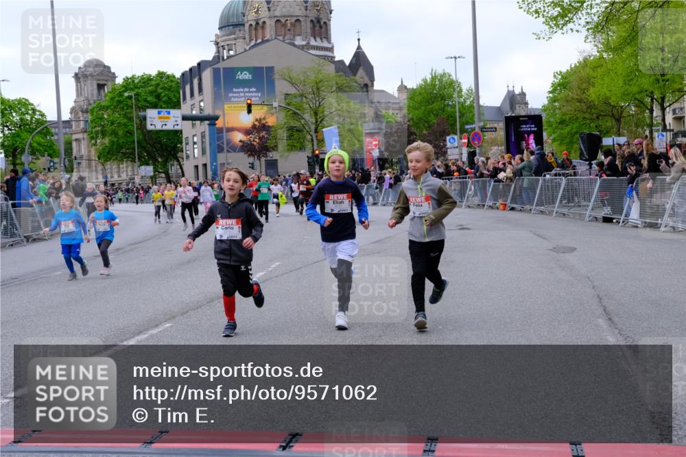 25.04.2026 - Das Zehntel Tim E. http://msf.ph/oto/9571062 25.04.2026 09:04:55 Ziel 1089, 1092, 1591, 1594, 2183, 2254, 2950, 3058, 3063, 3320, 3601, 3724, 3726, 3767, 3776, 3777, 3796 meine-sportfotos.de