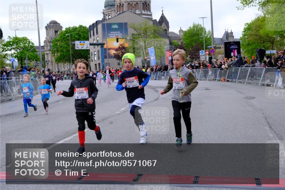 25.04.2026 - Das Zehntel Tim E. http://msf.ph/oto/9571067 25.04.2026 09:04:55 Ziel 1089, 1092, 1591, 1594, 2183, 2254, 2950, 3058, 3063, 3320, 3601, 3724, 3726, 3767, 3776, 3777, 3796 meine-sportfotos.de