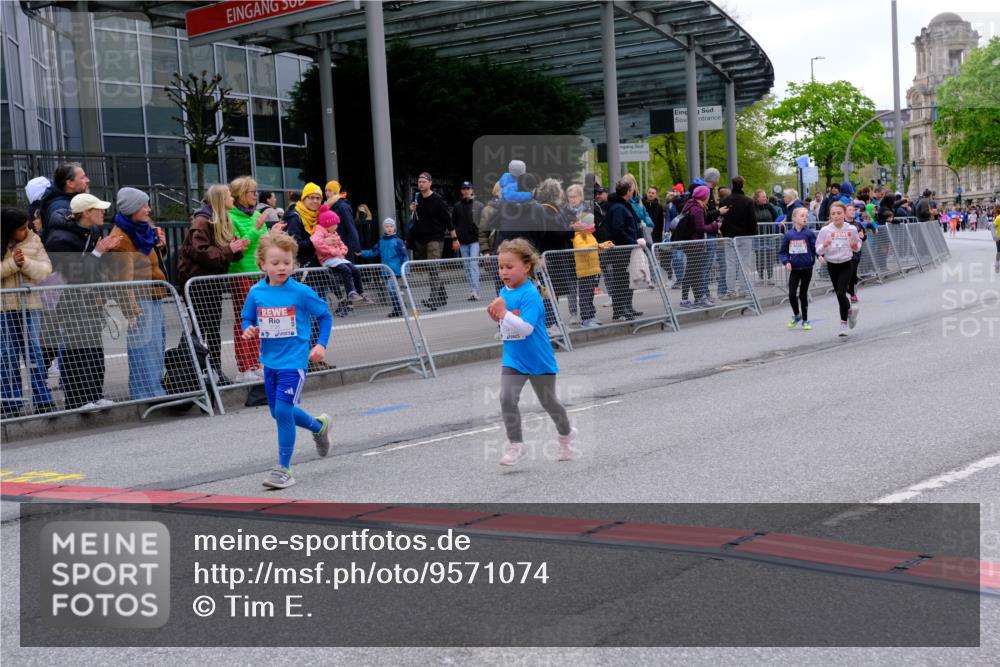 25.04.2026 - Das Zehntel Tim E. http://msf.ph/oto/9571074 25.04.2026 09:04:58 Ziel 1350, 1390, 1591, 1594, 2254, 2657, 2670, 2672, 2950, 3601, 3724, 3726, 3767, 3776, 3777, 3796, 3961 meine-sportfotos.de