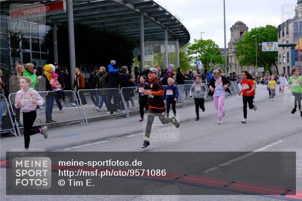 25.04.2026 - Das Zehntel Tim E. http://msf.ph/oto/9571086 25.04.2026 09:05:00 Ziel 1350, 1390, 1412, 1591, 1594, 2254, 2657, 2670, 2672, 2950, 3601, 3724, 3726, 3767, 3776, 3777, 3796, 3961 meine-sportfotos.de