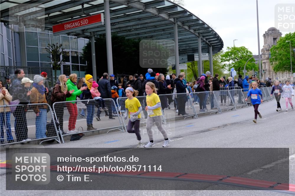 25.04.2026 - Das Zehntel Tim E. http://msf.ph/oto/9571114 25.04.2026 09:05:07 Ziel 1350, 1390, 1412, 1904, 2112, 2382, 2530, 2543, 2640, 2657, 2663, 2670, 2672, 2693, 2696, 3483, 3487, 3796, 3961 meine-sportfotos.de
