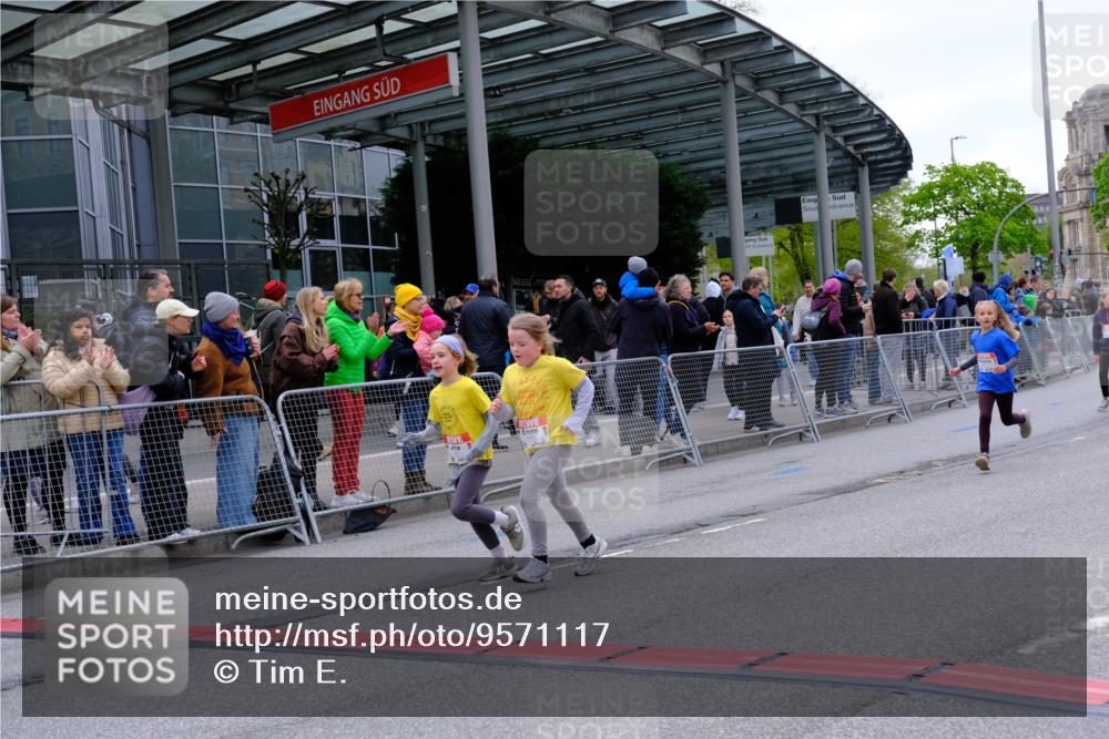 25.04.2026 - Das Zehntel Tim E. http://msf.ph/oto/9571117 25.04.2026 09:05:07 Ziel 1350, 1390, 1412, 1904, 2112, 2382, 2530, 2543, 2640, 2657, 2663, 2670, 2672, 2693, 2696, 3483, 3487, 3796, 3961 meine-sportfotos.de
