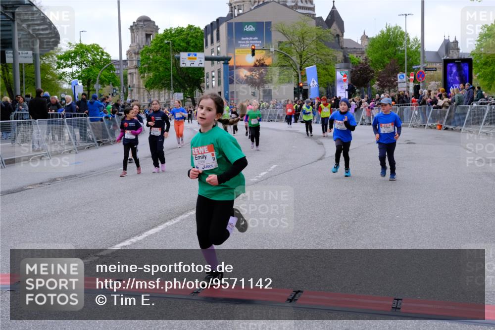25.04.2026 - Das Zehntel Tim E. http://msf.ph/oto/9571142 25.04.2026 09:05:18 Ziel 1418, 1811, 2103, 2113, 2115, 2368, 2918, 2935, 2936, 3483, 3487, 3698, 3700, 3922, 3923 meine-sportfotos.de