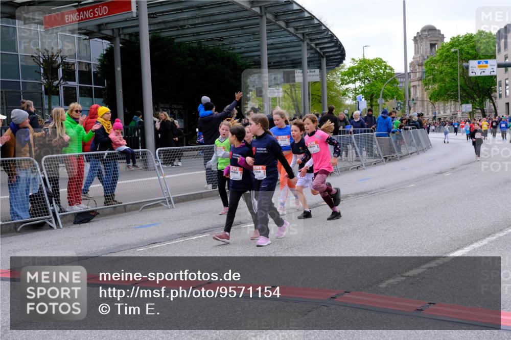 25.04.2026 - Das Zehntel Tim E. http://msf.ph/oto/9571154 25.04.2026 09:05:22 Ziel 1414, 1418, 1811, 1821, 2113, 2115, 2141, 2144, 2297, 2368, 2918, 2935, 2936, 3133, 3148, 3698, 3700, 3922, 3923 meine-sportfotos.de