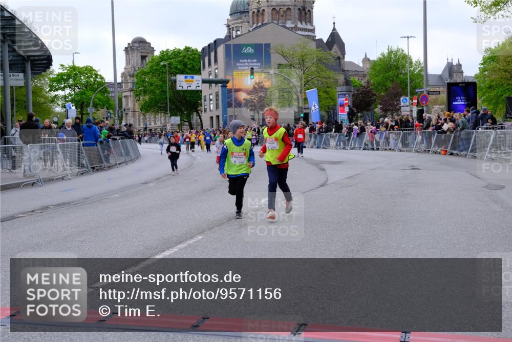 25.04.2026 - Das Zehntel Tim E. http://msf.ph/oto/9571156 25.04.2026 09:05:23 Ziel 1414, 1418, 1811, 1821, 2113, 2115, 2141, 2144, 2297, 2368, 2832, 2918, 2935, 2936, 3133, 3148, 3922, 3923 meine-sportfotos.de