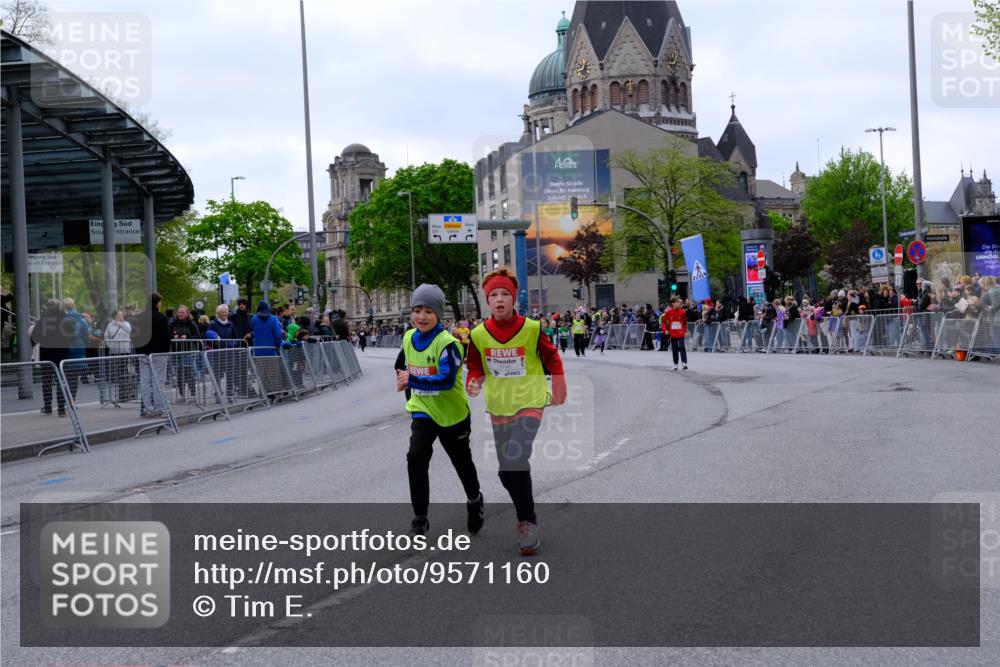 25.04.2026 - Das Zehntel Tim E. http://msf.ph/oto/9571160 25.04.2026 09:05:24 Ziel 1414, 1418, 1811, 1821, 2113, 2115, 2141, 2144, 2297, 2368, 2832, 2918, 2935, 2936, 3133, 3148, 3922, 3923 meine-sportfotos.de