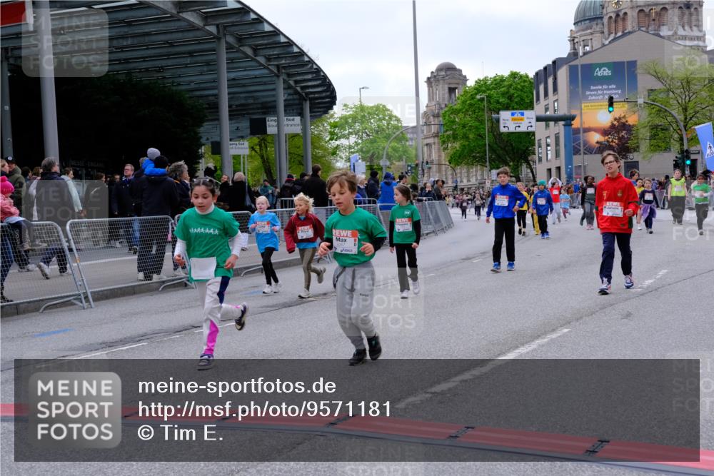 25.04.2026 - Das Zehntel Tim E. http://msf.ph/oto/9571181 25.04.2026 09:05:36 Ziel 1078, 1084, 1952, 2357, 2372, 2555, 3620, 3750, 3780, 3782 meine-sportfotos.de