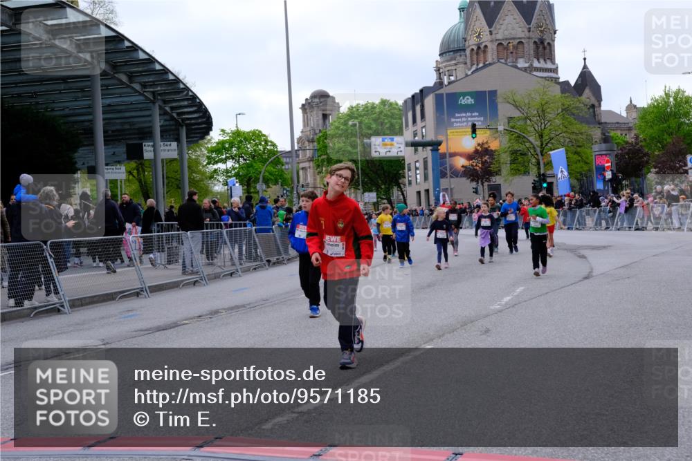 25.04.2026 - Das Zehntel Tim E. http://msf.ph/oto/9571185 25.04.2026 09:05:39 Ziel 1118, 1130, 1659, 1952, 2357, 2372, 2555, 3620, 3750, 3780, 3782 meine-sportfotos.de