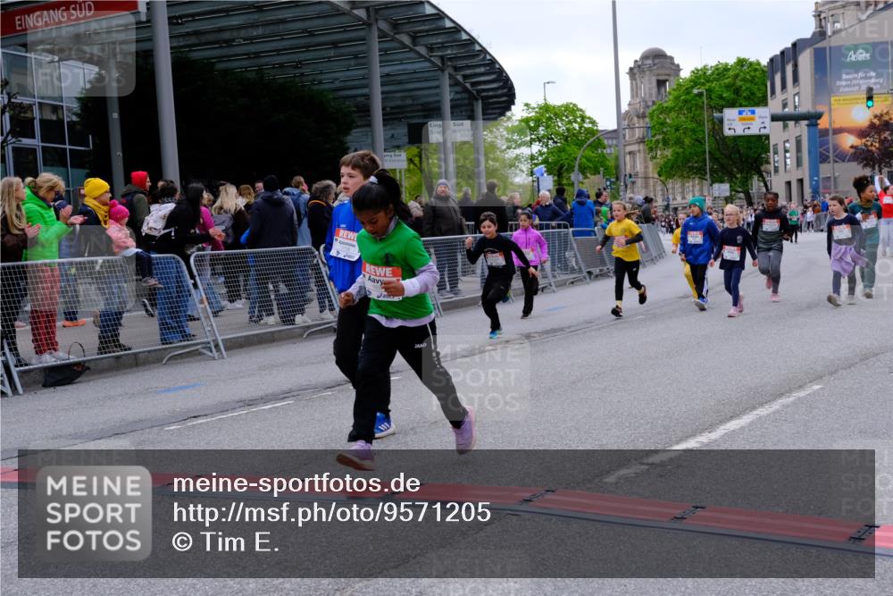 25.04.2026 - Das Zehntel Tim E. http://msf.ph/oto/9571205 25.04.2026 09:05:43 Ziel 1118, 1128, 1130, 1659, 1939, 1949, 1952, 2177, 2357, 2372, 2483, 2555, 2626, 2687, 3240, 3620, 3750, 3780, 3782 meine-sportfotos.de