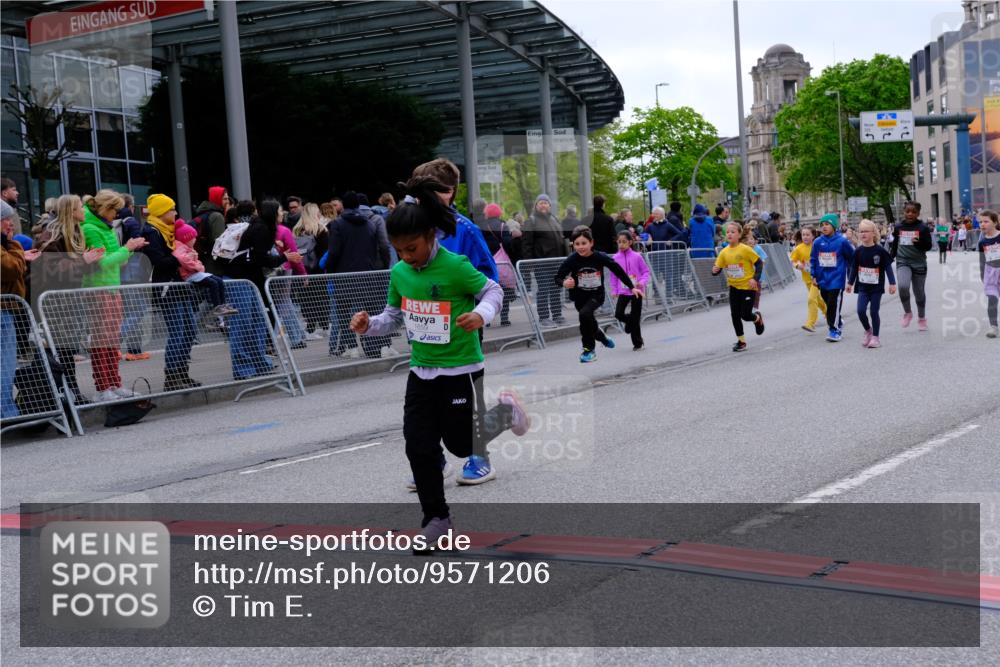 25.04.2026 - Das Zehntel Tim E. http://msf.ph/oto/9571206 25.04.2026 09:05:43 Ziel 1118, 1128, 1130, 1659, 1939, 1949, 1952, 2177, 2357, 2372, 2483, 2555, 2626, 2687, 3240, 3620, 3750, 3780, 3782 meine-sportfotos.de