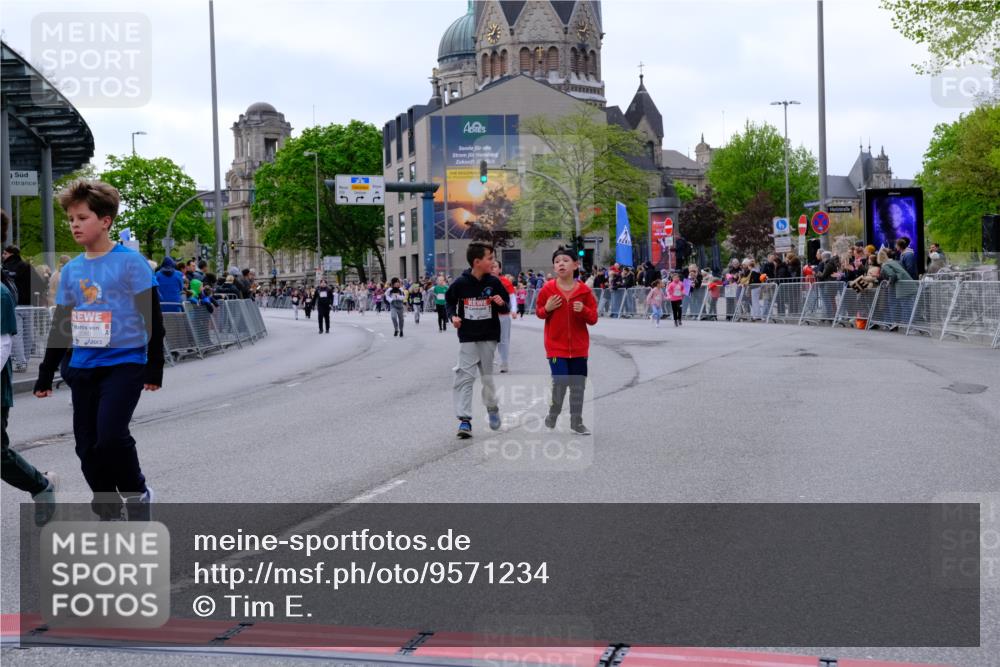 25.04.2026 - Das Zehntel Tim E. http://msf.ph/oto/9571234 25.04.2026 09:05:50 Ziel 1118, 1128, 1130, 1227, 1235, 1659, 1939, 1949, 2054, 2060, 2177, 2483, 2626, 2677, 2687, 2924, 2930, 3240, 3771, 3781 meine-sportfotos.de