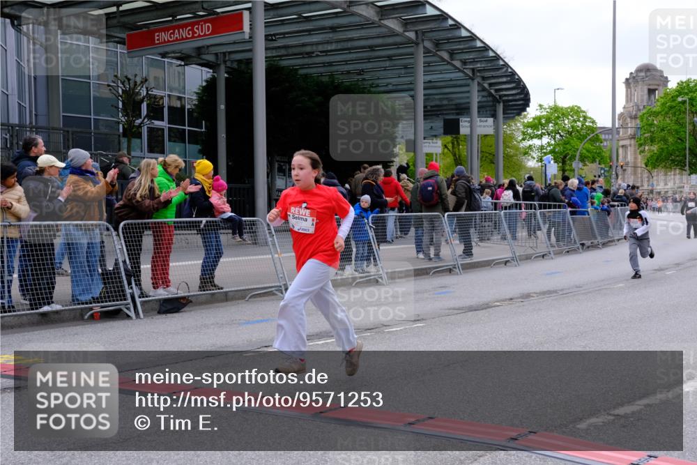 25.04.2026 - Das Zehntel Tim E. http://msf.ph/oto/9571253 25.04.2026 09:05:55 Ziel 1227, 1235, 1616, 1973, 2054, 2060, 2177, 2483, 2677, 2924, 2930, 3771, 3781 meine-sportfotos.de