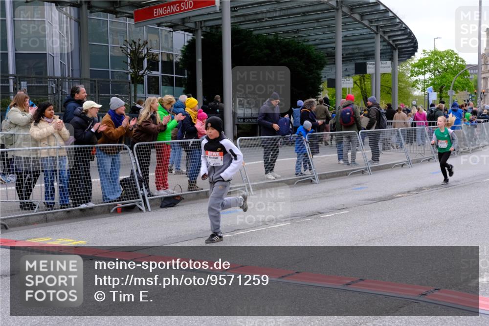 25.04.2026 - Das Zehntel Tim E. http://msf.ph/oto/9571259 25.04.2026 09:05:58 Ziel 1616, 1973, 2677, 2924, 2930, 3753, 3771, 3779, 3781 meine-sportfotos.de