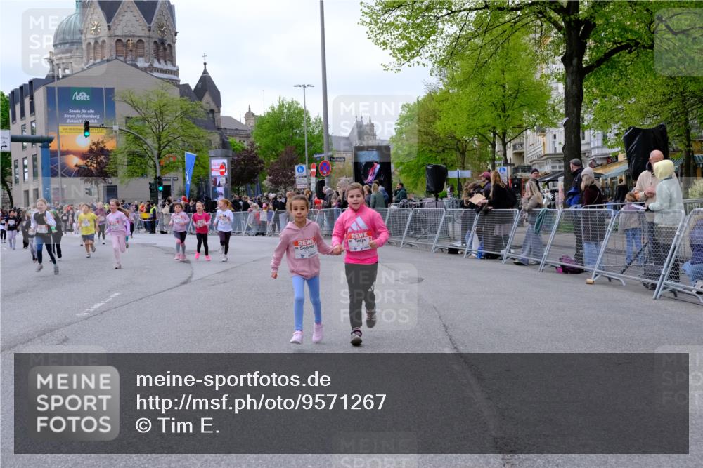 25.04.2026 - Das Zehntel Tim E. http://msf.ph/oto/9571267 25.04.2026 09:06:01 Ziel 1616, 1973, 2677, 2973, 2985, 3753, 3779 meine-sportfotos.de
