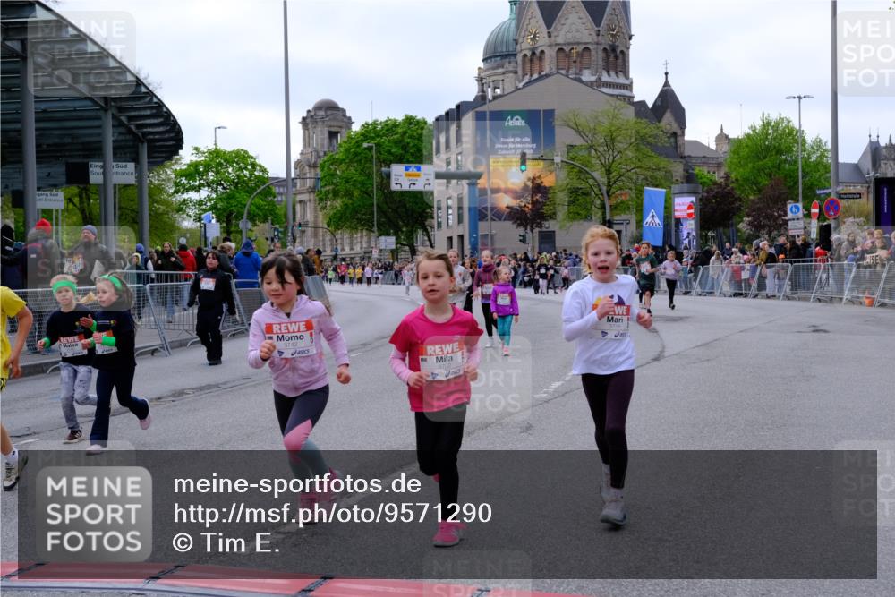 25.04.2026 - Das Zehntel Tim E. http://msf.ph/oto/9571290 25.04.2026 09:06:07 Ziel 1321, 1524, 1973, 2180, 2202, 2614, 2973, 2985, 3732, 3735, 3742, 3753, 3779, 3934, 3935 meine-sportfotos.de