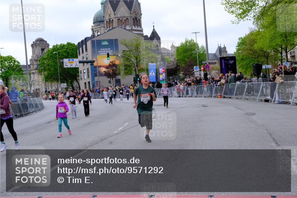25.04.2026 - Das Zehntel Tim E. http://msf.ph/oto/9571292 25.04.2026 09:06:11 Ziel 1321, 1524, 2180, 2202, 2614, 2973, 2985, 3732, 3735, 3742, 3864, 3934, 3935 meine-sportfotos.de