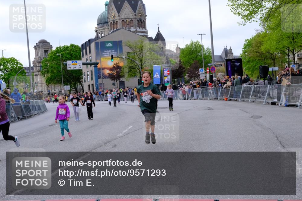 25.04.2026 - Das Zehntel Tim E. http://msf.ph/oto/9571293 25.04.2026 09:06:11 Ziel 1321, 1524, 2180, 2202, 2614, 2973, 2985, 3732, 3735, 3742, 3864, 3934, 3935 meine-sportfotos.de
