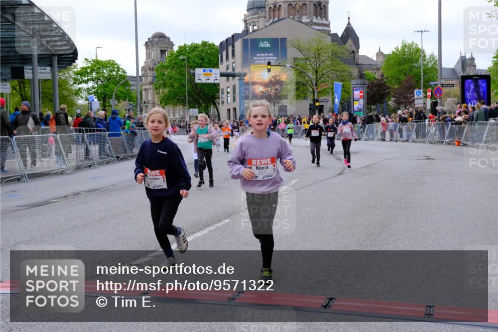 25.04.2026 - Das Zehntel Tim E. http://msf.ph/oto/9571322 25.04.2026 09:06:19 Ziel 1079, 1095, 1321, 1375, 1498, 1800, 2614, 3785, 3791, 3864, 3877, 3934, 3935, 3953 meine-sportfotos.de