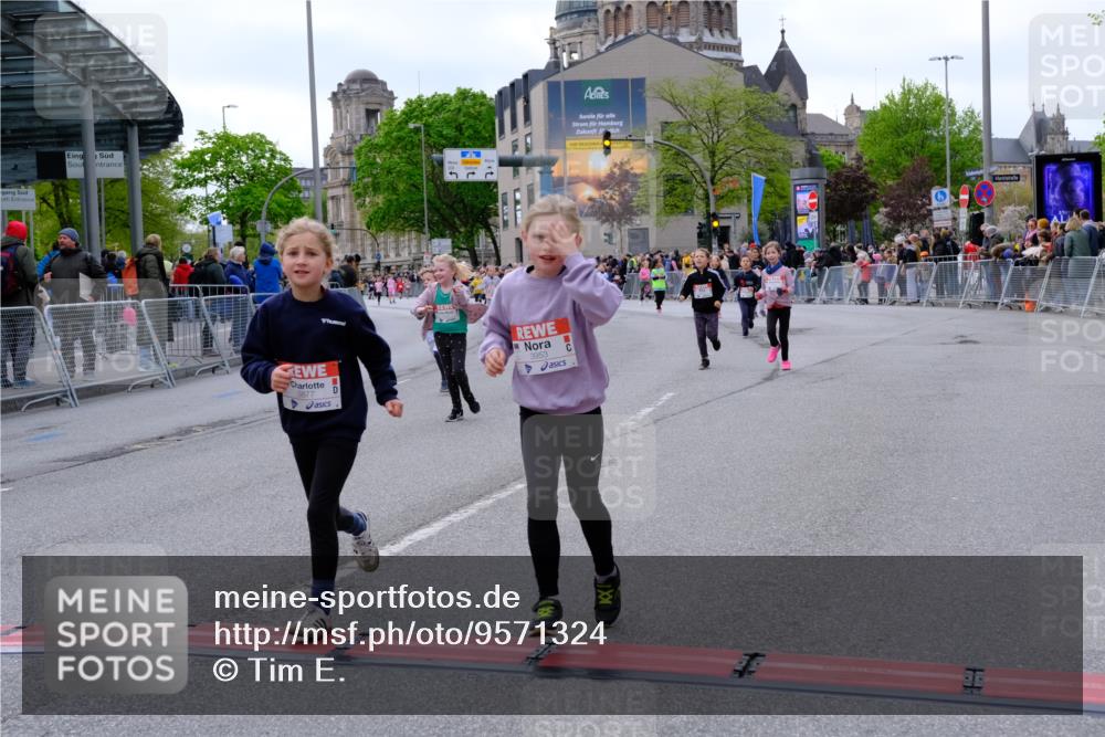 25.04.2026 - Das Zehntel Tim E. http://msf.ph/oto/9571324 25.04.2026 09:06:19 Ziel 1079, 1095, 1321, 1375, 1498, 1800, 2614, 3785, 3791, 3864, 3877, 3934, 3935, 3953 meine-sportfotos.de