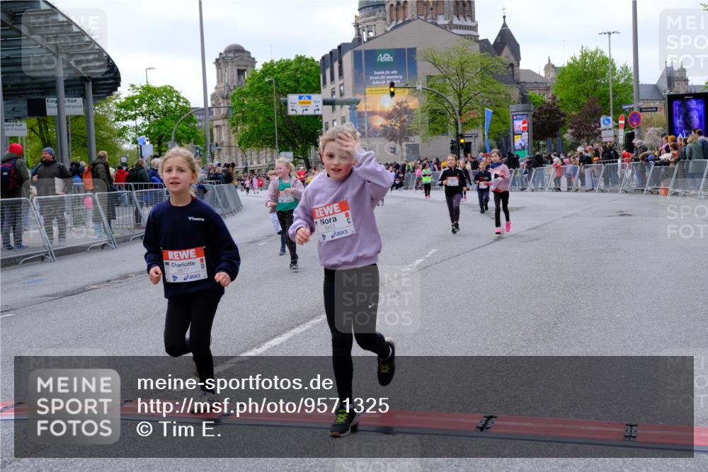 25.04.2026 - Das Zehntel Tim E. http://msf.ph/oto/9571325 25.04.2026 09:06:19 Ziel 1079, 1095, 1321, 1375, 1498, 1800, 2614, 3785, 3791, 3864, 3877, 3934, 3935, 3953 meine-sportfotos.de