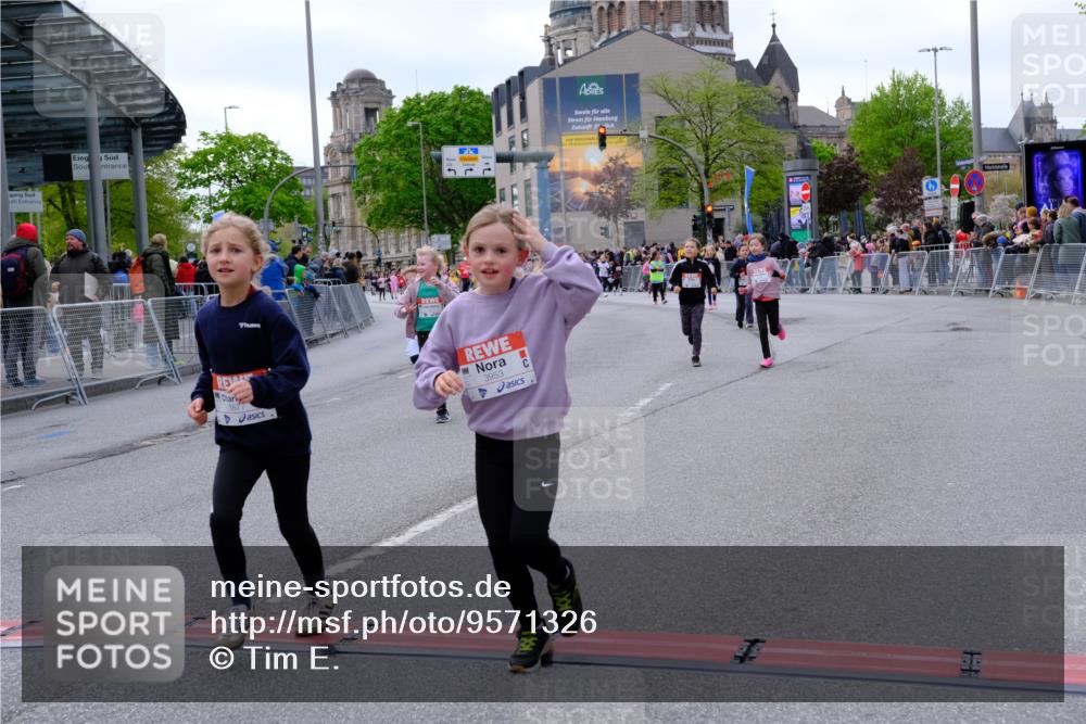 25.04.2026 - Das Zehntel Tim E. http://msf.ph/oto/9571326 25.04.2026 09:06:19 Ziel 1079, 1095, 1321, 1375, 1498, 1800, 2614, 3785, 3791, 3864, 3877, 3934, 3935, 3953 meine-sportfotos.de