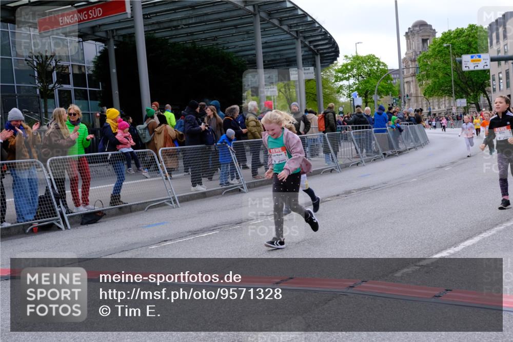 25.04.2026 - Das Zehntel Tim E. http://msf.ph/oto/9571328 25.04.2026 09:06:21 Ziel 1079, 1095, 1375, 1498, 1800, 1806, 3785, 3791, 3864, 3877, 3953 meine-sportfotos.de