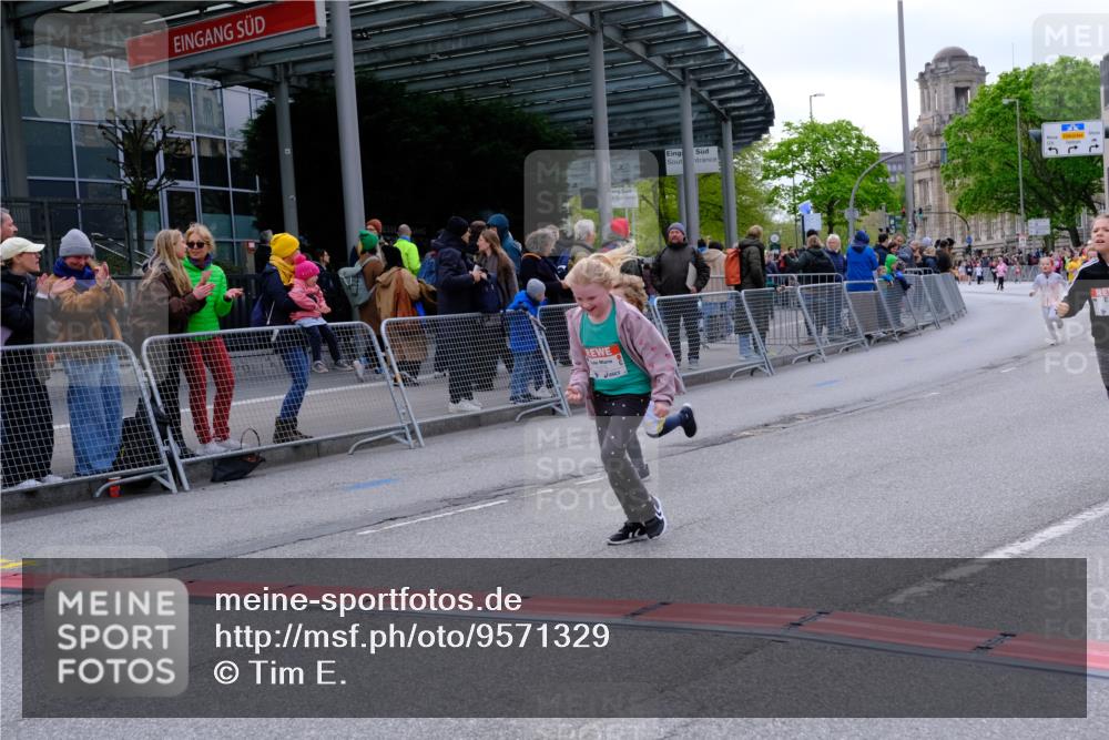 25.04.2026 - Das Zehntel Tim E. http://msf.ph/oto/9571329 25.04.2026 09:06:21 Ziel 1079, 1095, 1375, 1498, 1800, 1806, 3785, 3791, 3864, 3877, 3953 meine-sportfotos.de
